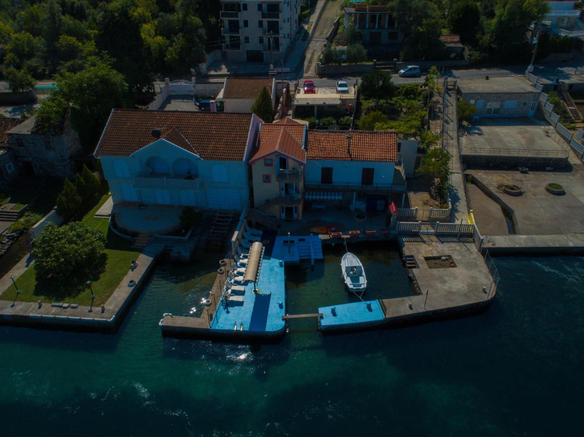 Porto Del Sole Apartments Тиват Экстерьер фото