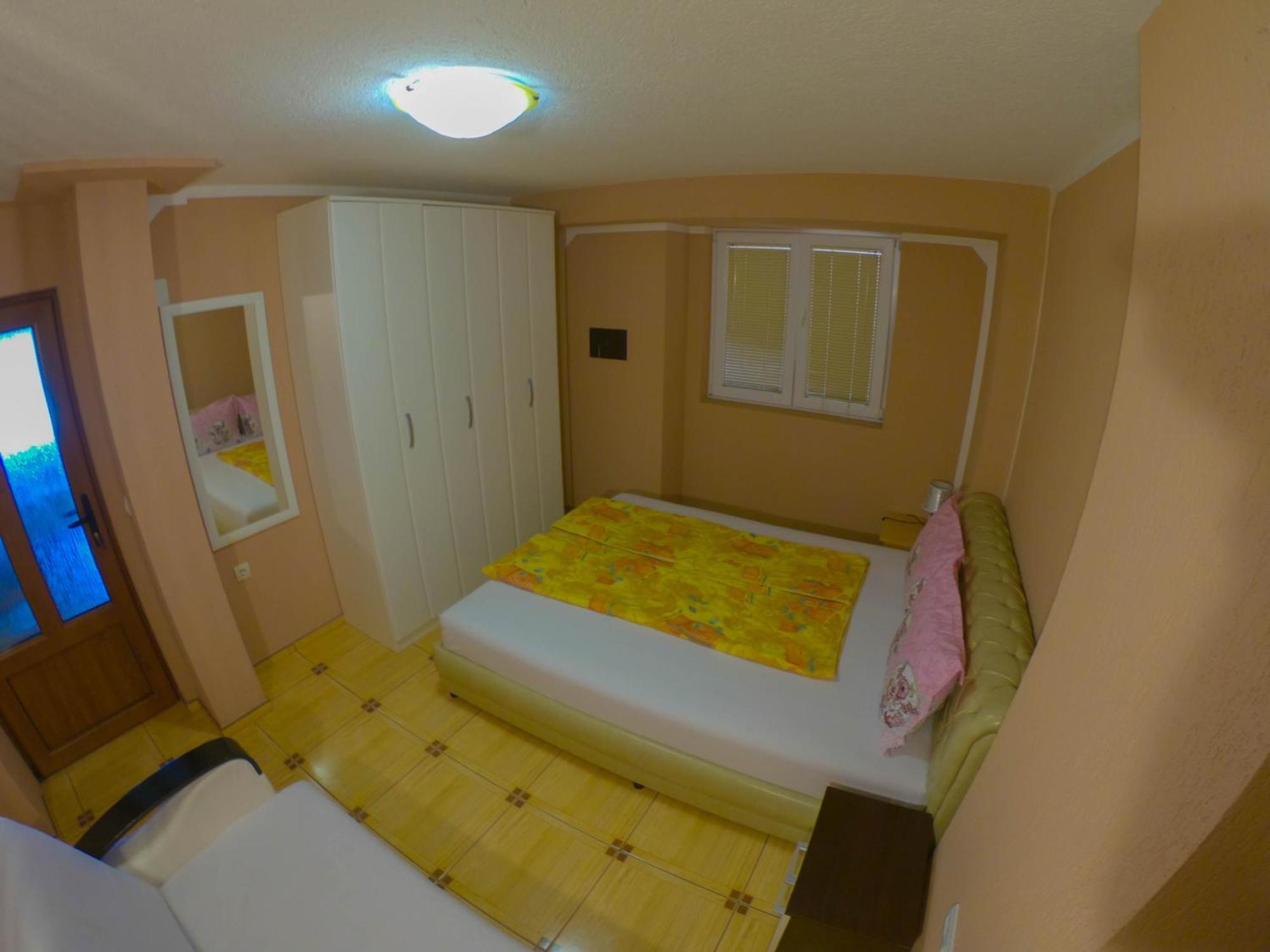 Porto Del Sole Apartments Тиват Экстерьер фото