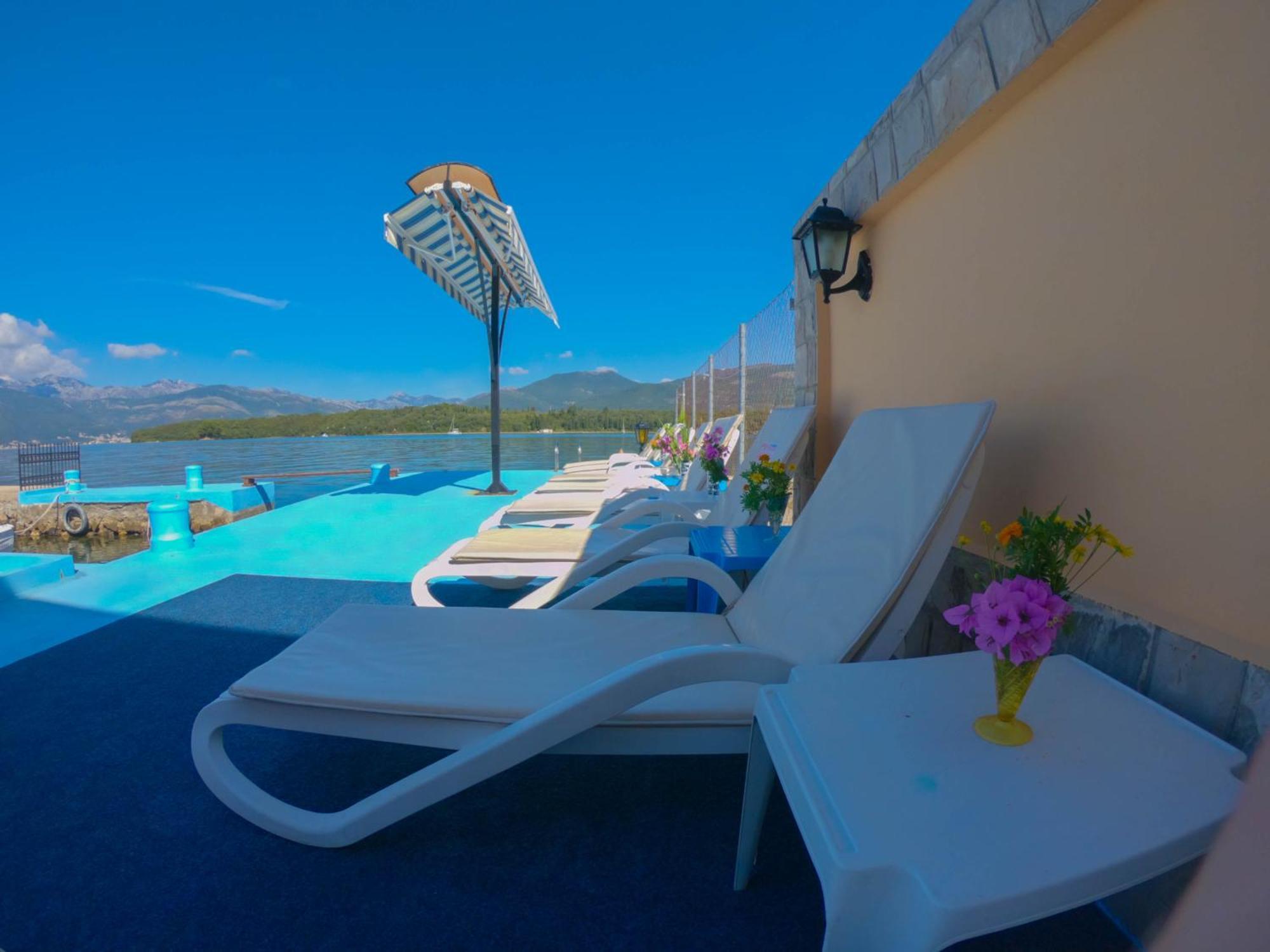 Porto Del Sole Apartments Тиват Экстерьер фото