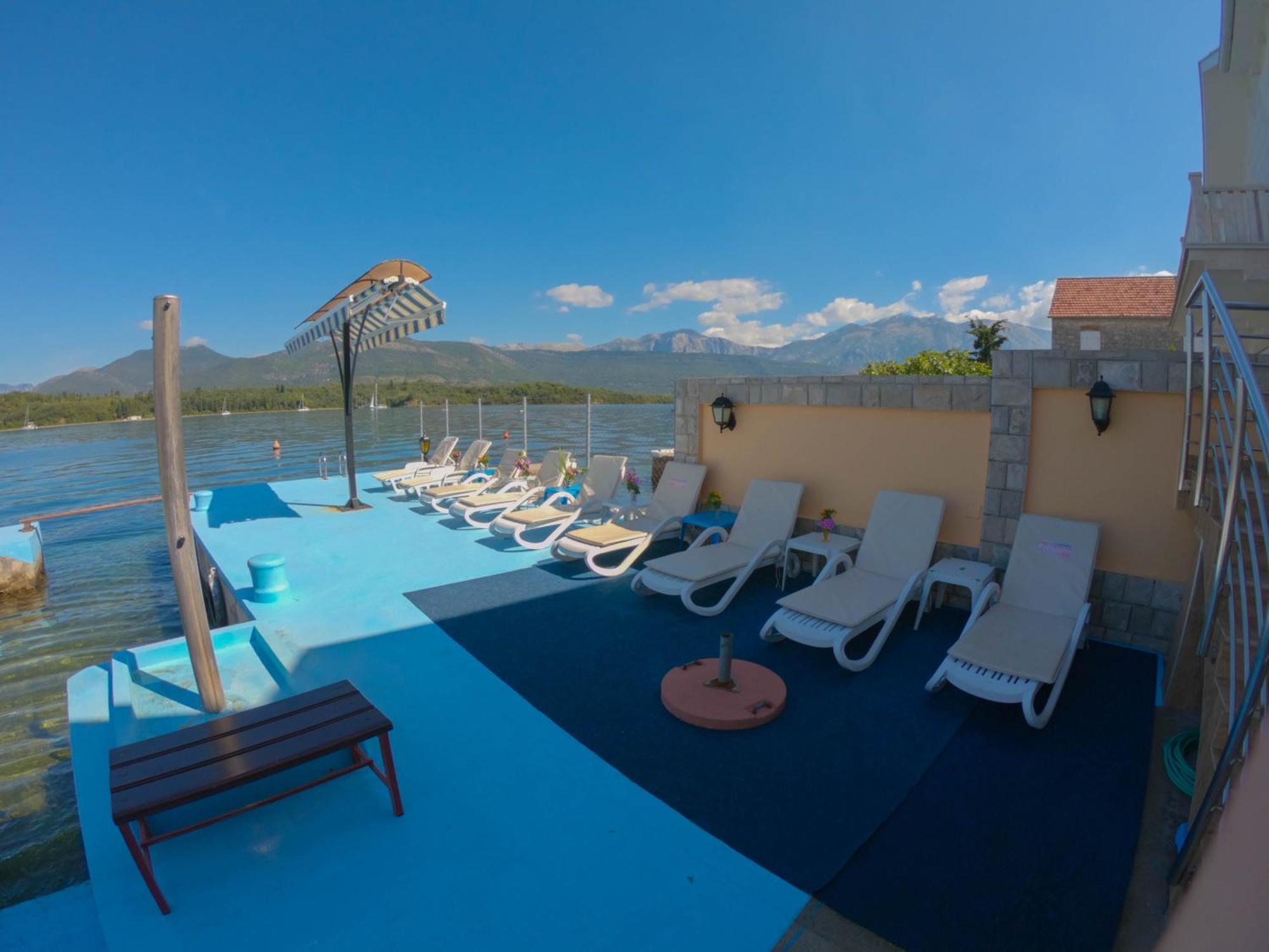 Porto Del Sole Apartments Тиват Экстерьер фото