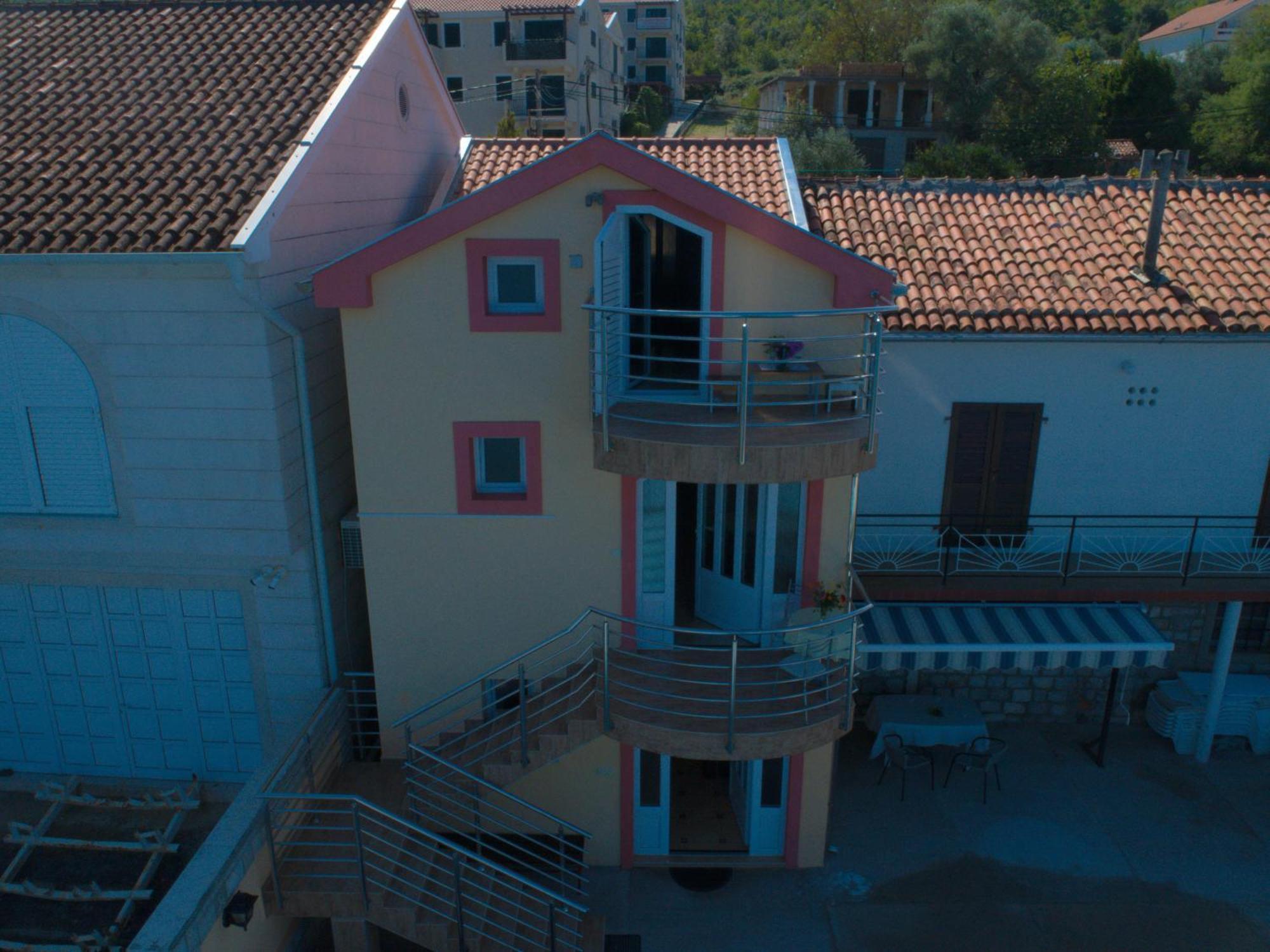 Porto Del Sole Apartments Тиват Экстерьер фото